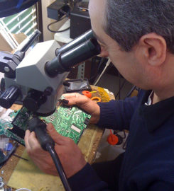Assistenza e vendita computer ed accessori.